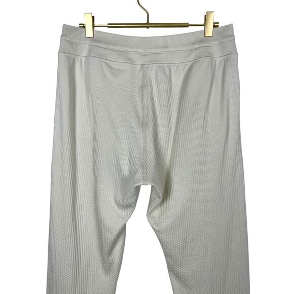 Lululemon Engineered Warmth Jogger
White Opal / White Size 8 Merino Wool Lounge - Picture 11 of 15